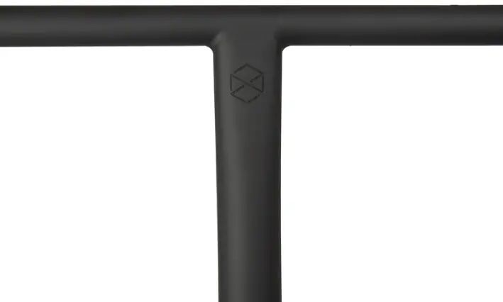 Kormány Native Aria 750 Black