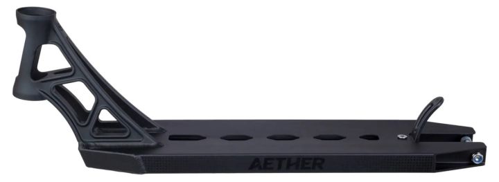 Lap Striker Aether 470 Black